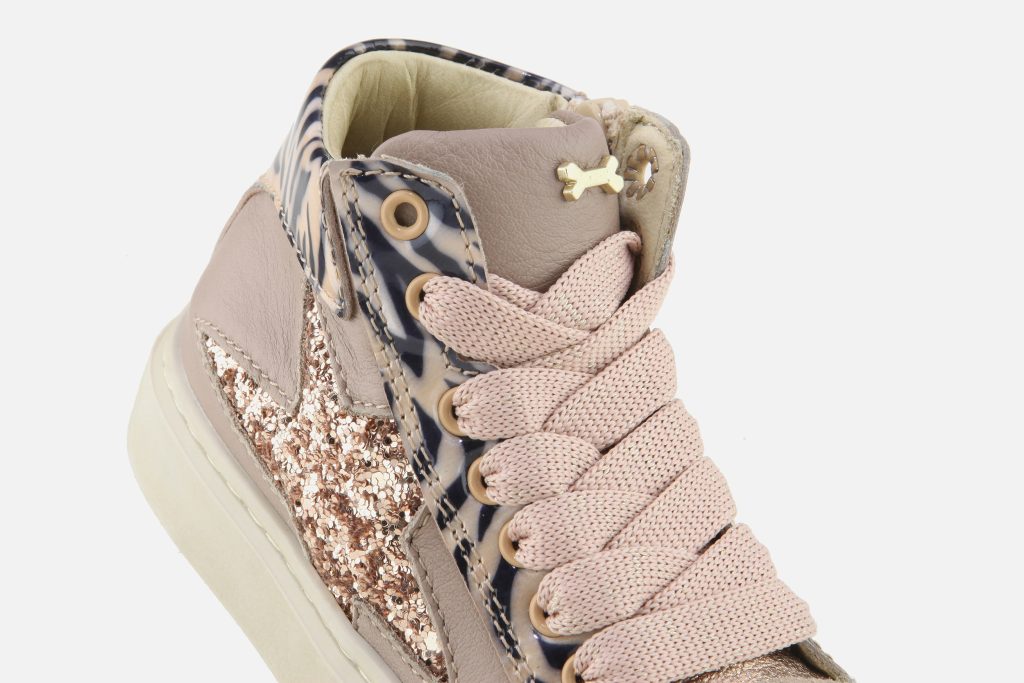 FLARA STAR LEO OLD ROSE