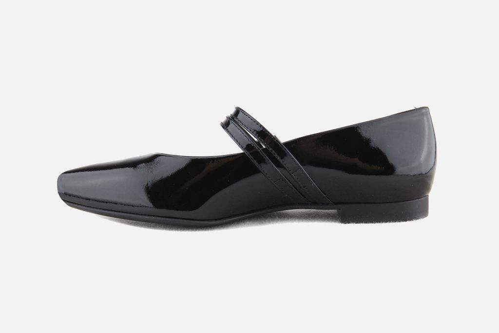 PETILLE LACK BLACK