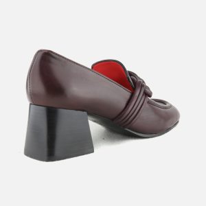 MOSTLY BURGUNDY – Image 3