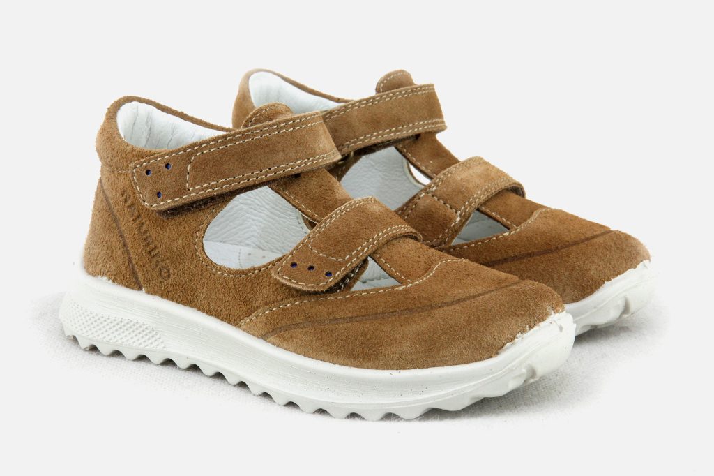 QOOCKY BROWN