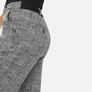 MARON S BLACK WHITE FANCY – Image 5