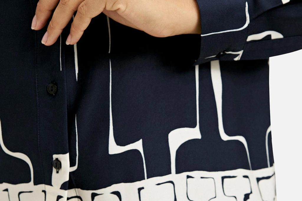 MEREDITH NAVY PRINT