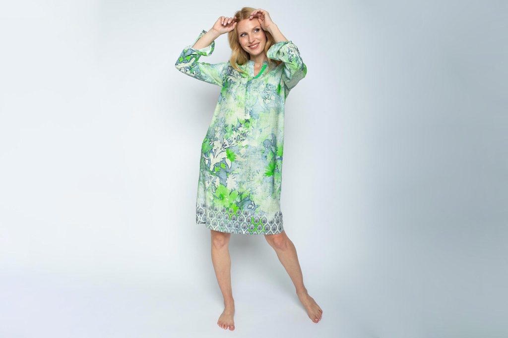 EMMA ROBE GREEN FLOWERS