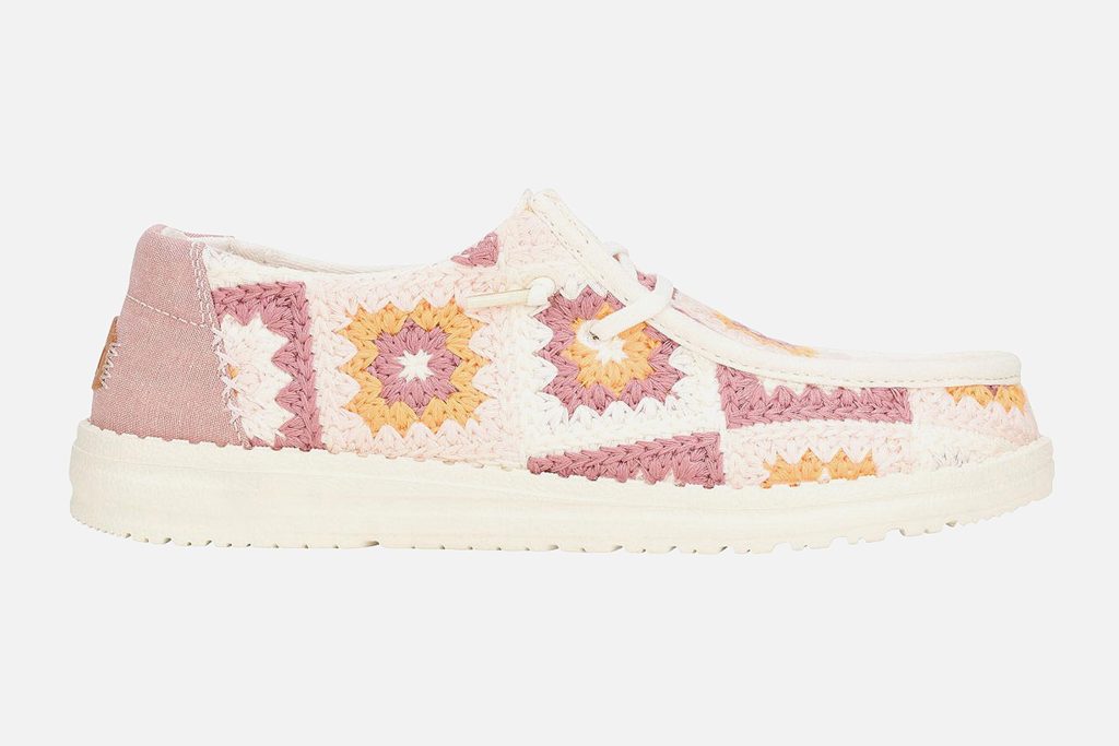 WENDY COTTAGE CROCHET PINK