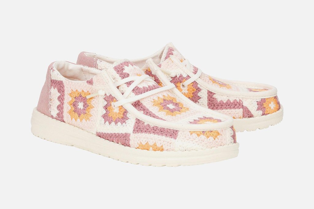 WENDY COTTAGE CROCHET PINK