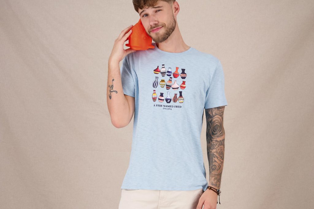 TSHIRT VASE LIGHT BLUE