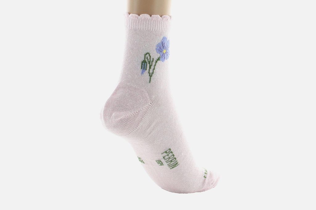 PERRIN700 FLOWERS ROSE LIN