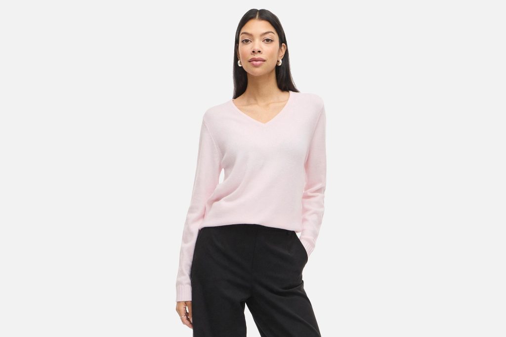 RIL VNECK LS KNIT TOP CHERRY