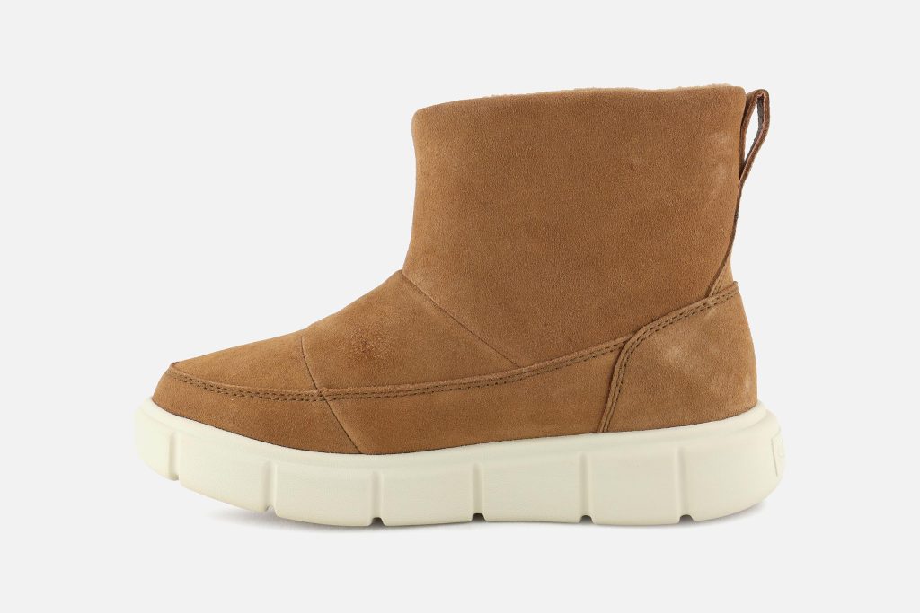 EXPLORER 3 SLIP ON VELVET TAN