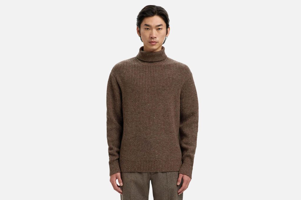 LAND KNIT RLX ROLL NECK COFFE