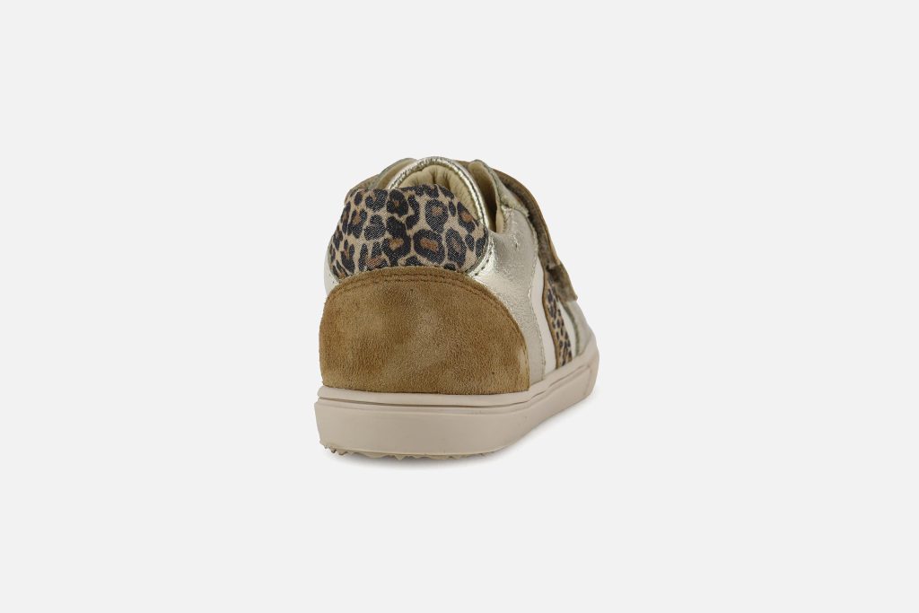 VIC SCRATCH OR CAMEL LEO