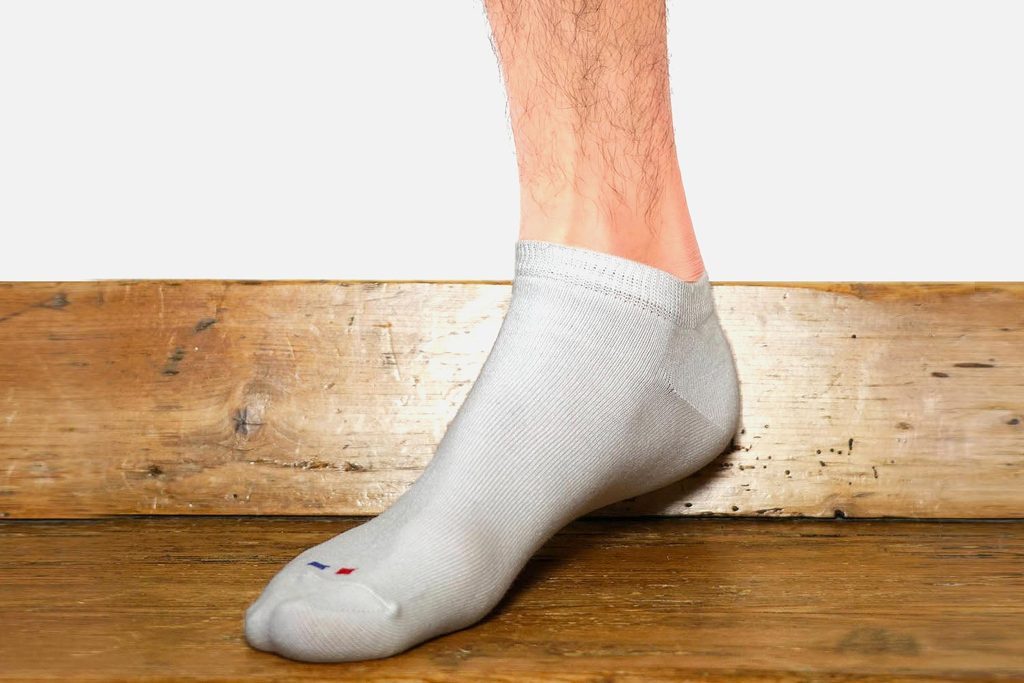 INVISIBLE LOGO MBD003 BLANC