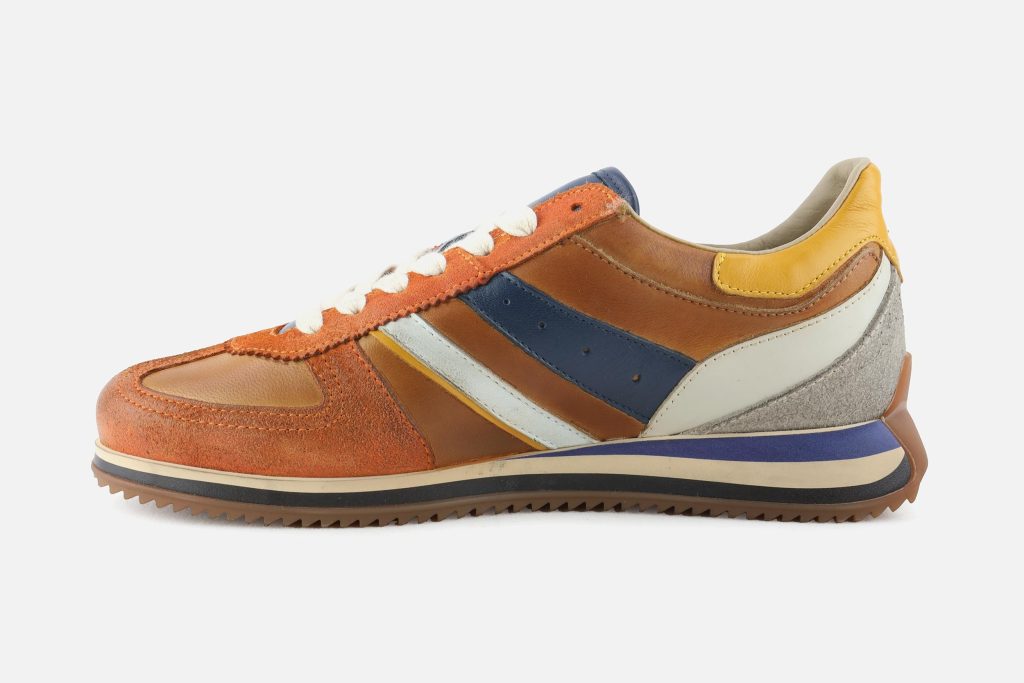 GIRO ORANGE JEANS