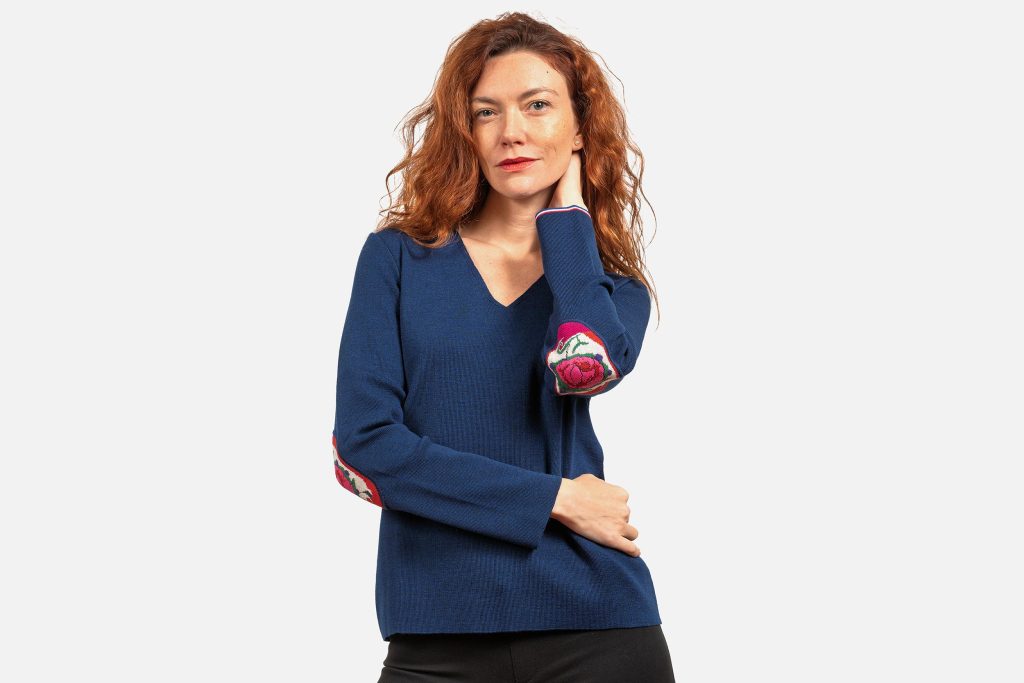 PULL V BLEU ROYAL ROSES