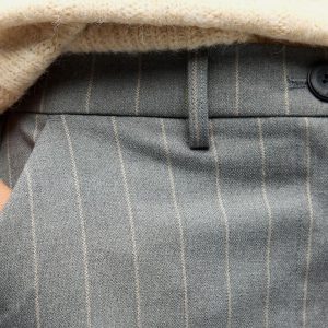 LISA SHORT SKIRT MED GREY - Image 3