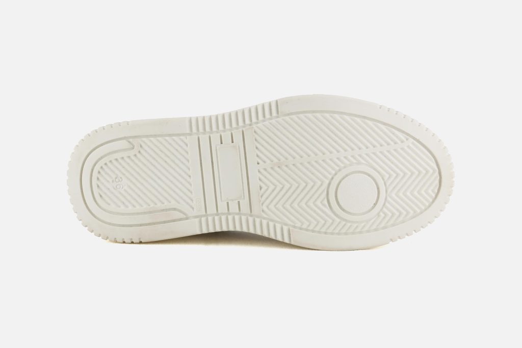 OCTAVIE MUD WHITE METAL