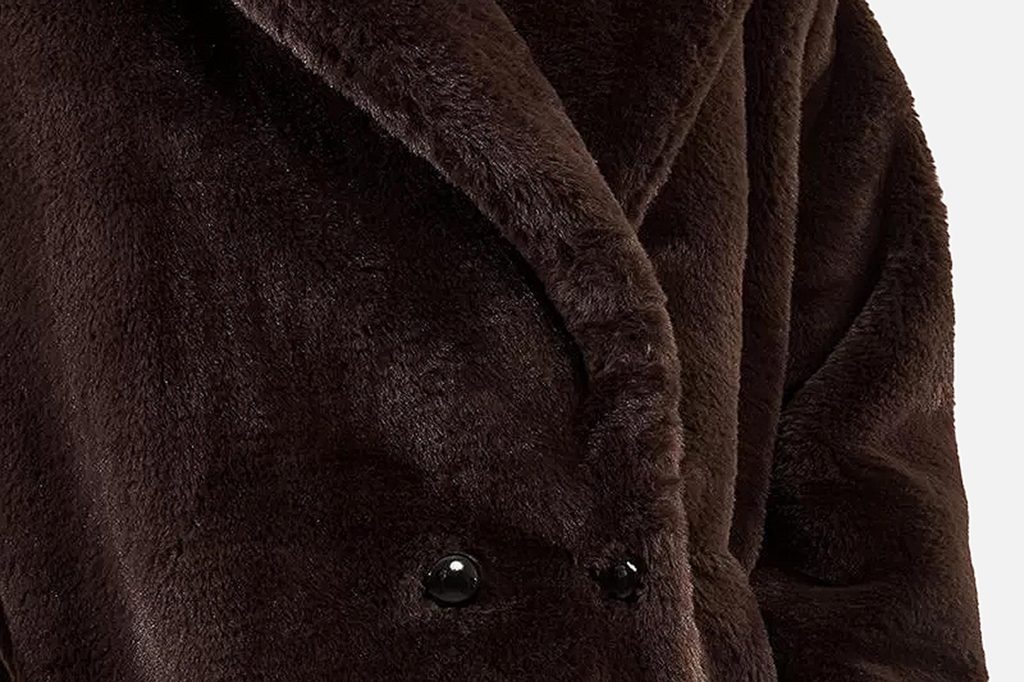 MANTEAU BOUTON FOURRURE MARRON