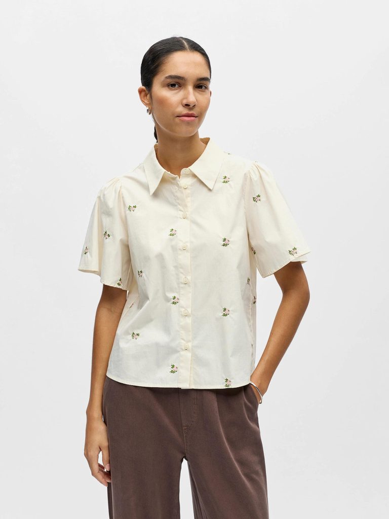 OBJMOLIA SS RE SHIRT CLOUD DANCER EMB FLOWER