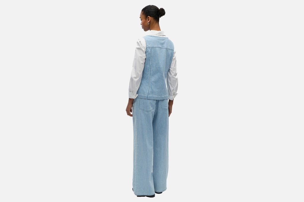 OBJSANNI SL RE DENIM WAISTCOAT LIGHT BLUE DENIM