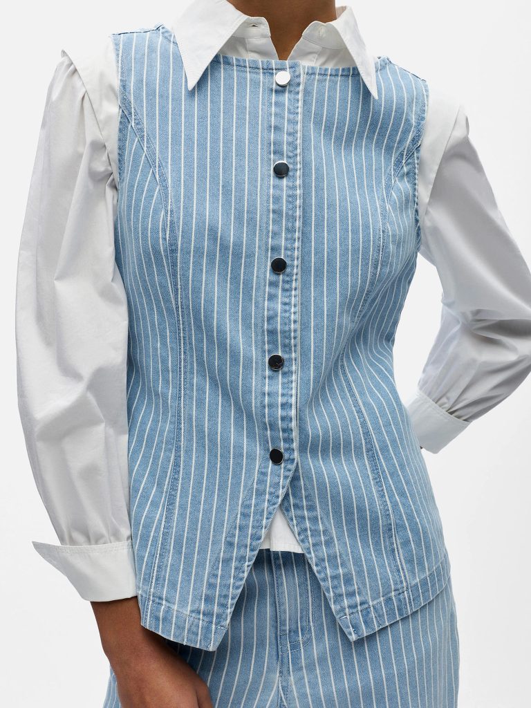 OBJSANNI SL RE DENIM WAISTCOAT LIGHT BLUE DENIM