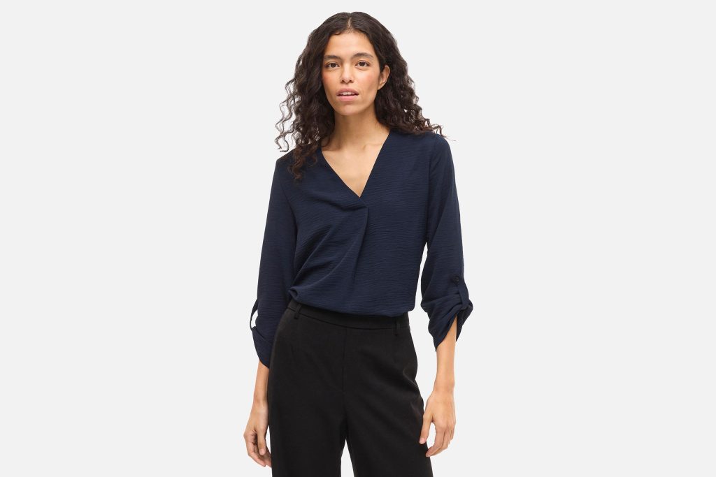 JOSA VNECK TOP NAVY BLAZER