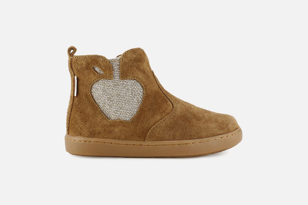 PLAY NEW APPLE OILY CAMEL