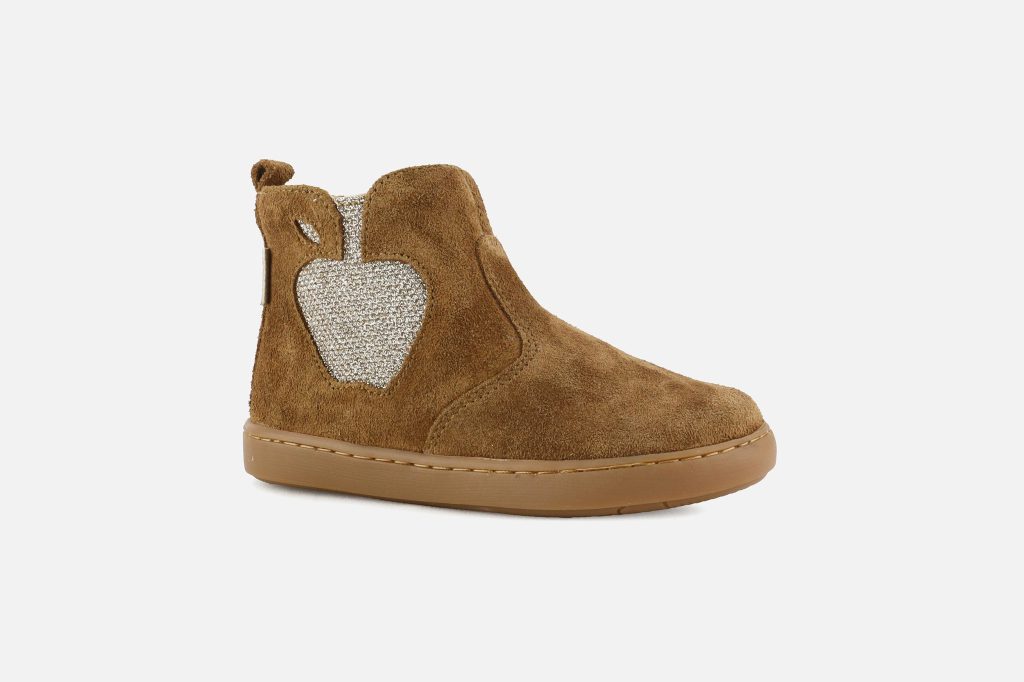 PLAY NEW APPLE OILY CAMEL