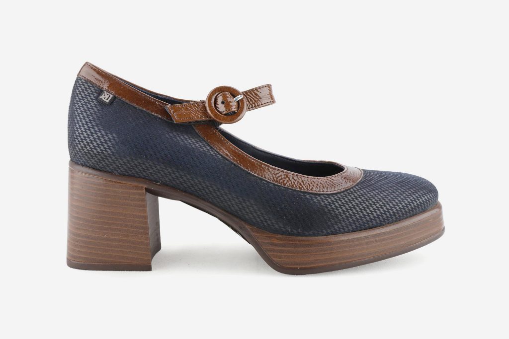 CABRIOLE BABY BLUE TAN