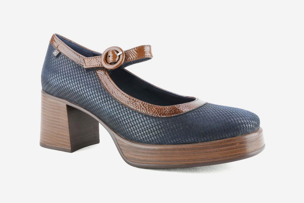 CABRIOLE BABY BLUE TAN