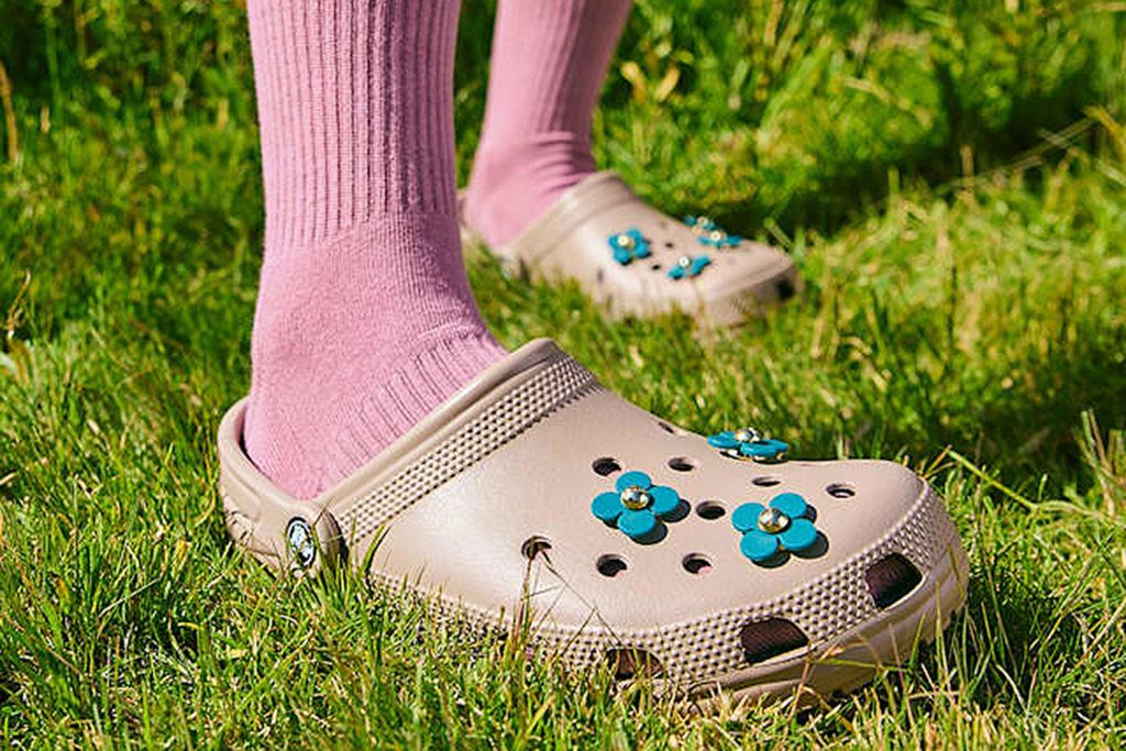 CLASSIC CLOG TAUPE