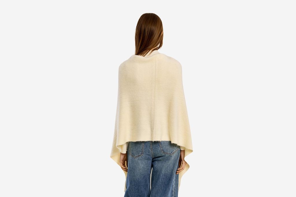 PONCHO TRICO ECRU