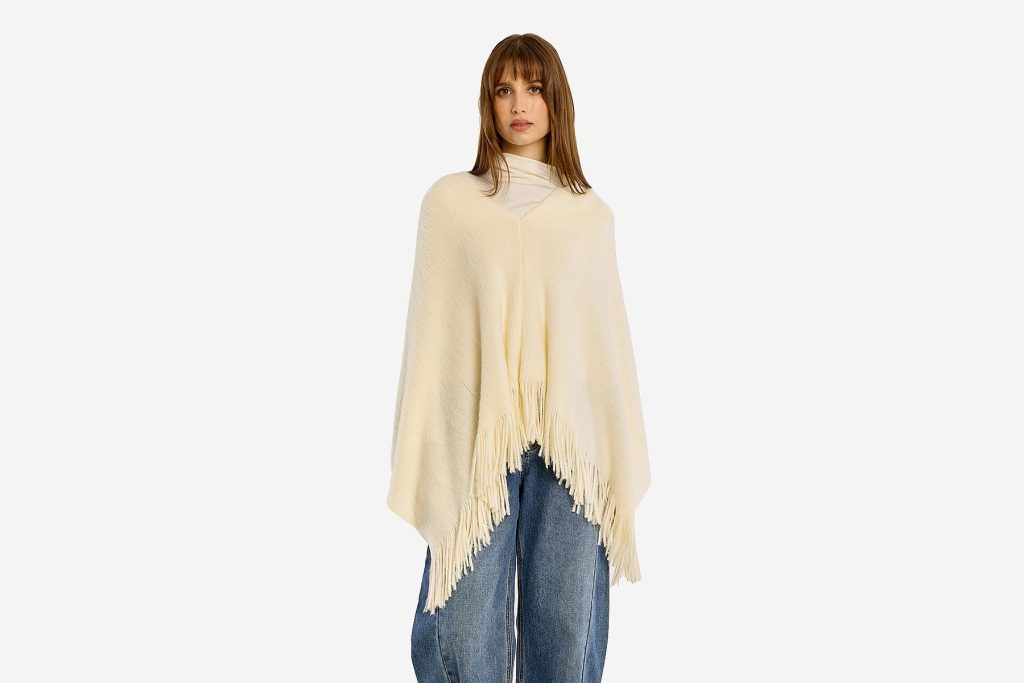 PONCHO TRICO ECRU