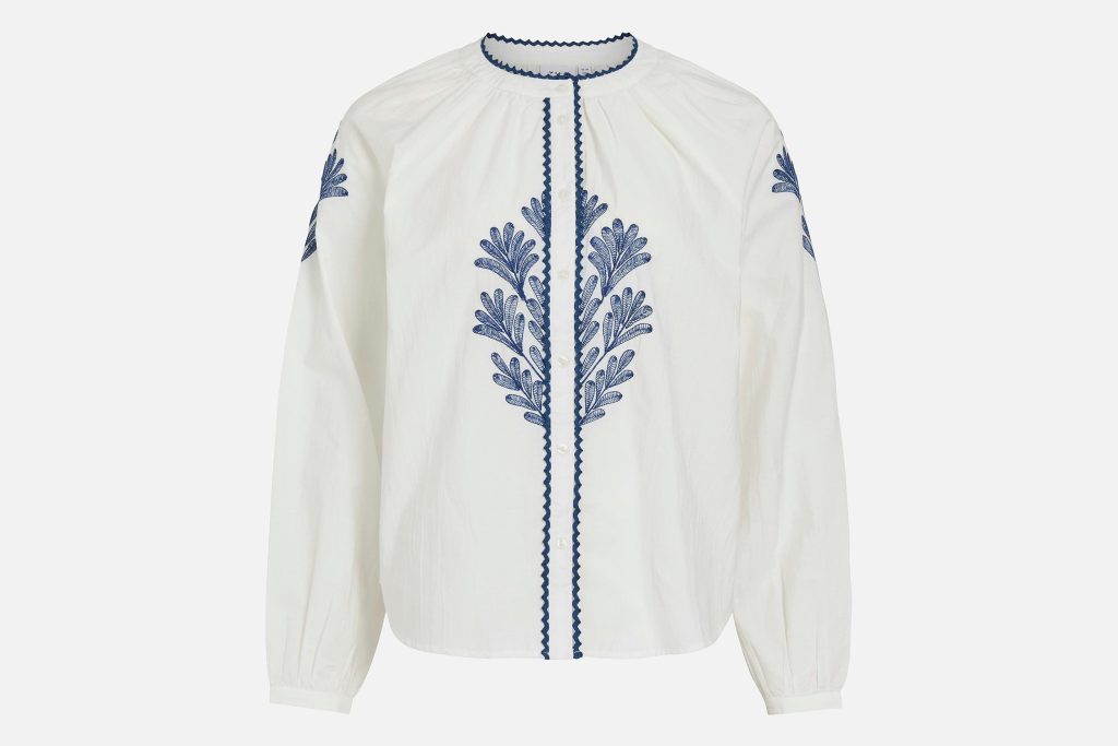 VIROPANA ONECK LS FLOWER EMB SHIRT SNOW WHITE