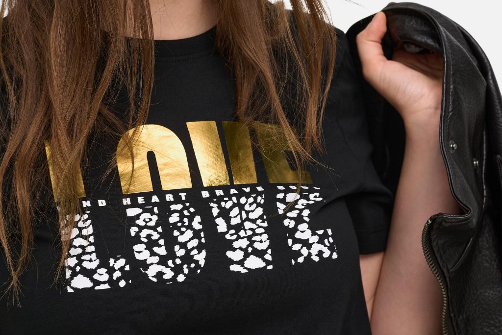 ONLKITA SS TEE JRS NOOS BLACK LOVE LEO