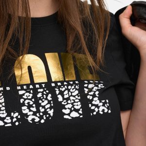 ONLKITA SS TEE JRS NOOS BLACK LOVE LEO – Image 5
