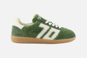 MOHAIR GREEN BUTTER