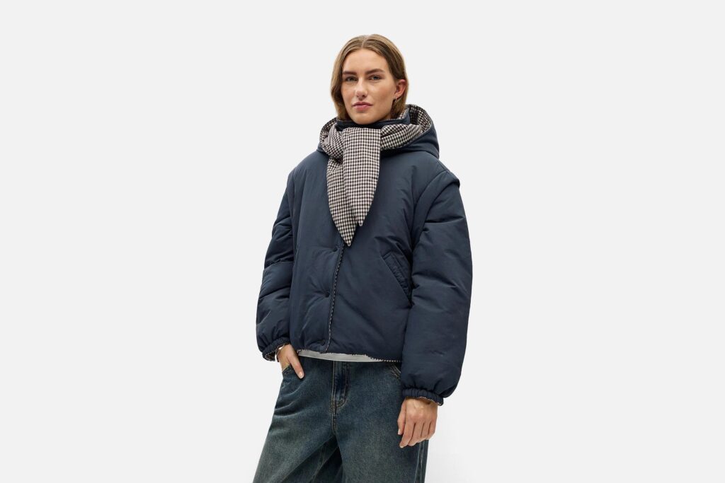 OBJTIMIA SHORT REVERSIBLE JACKET RAVEN BLACK