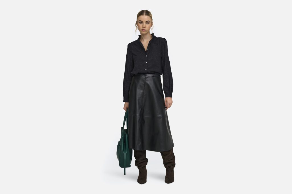 ONLAMIRA FR LS GLITTER SHIRT BLACK