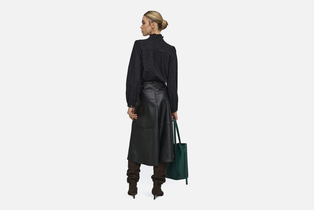ONLAMIRA FR LS GLITTER SHIRT BLACK